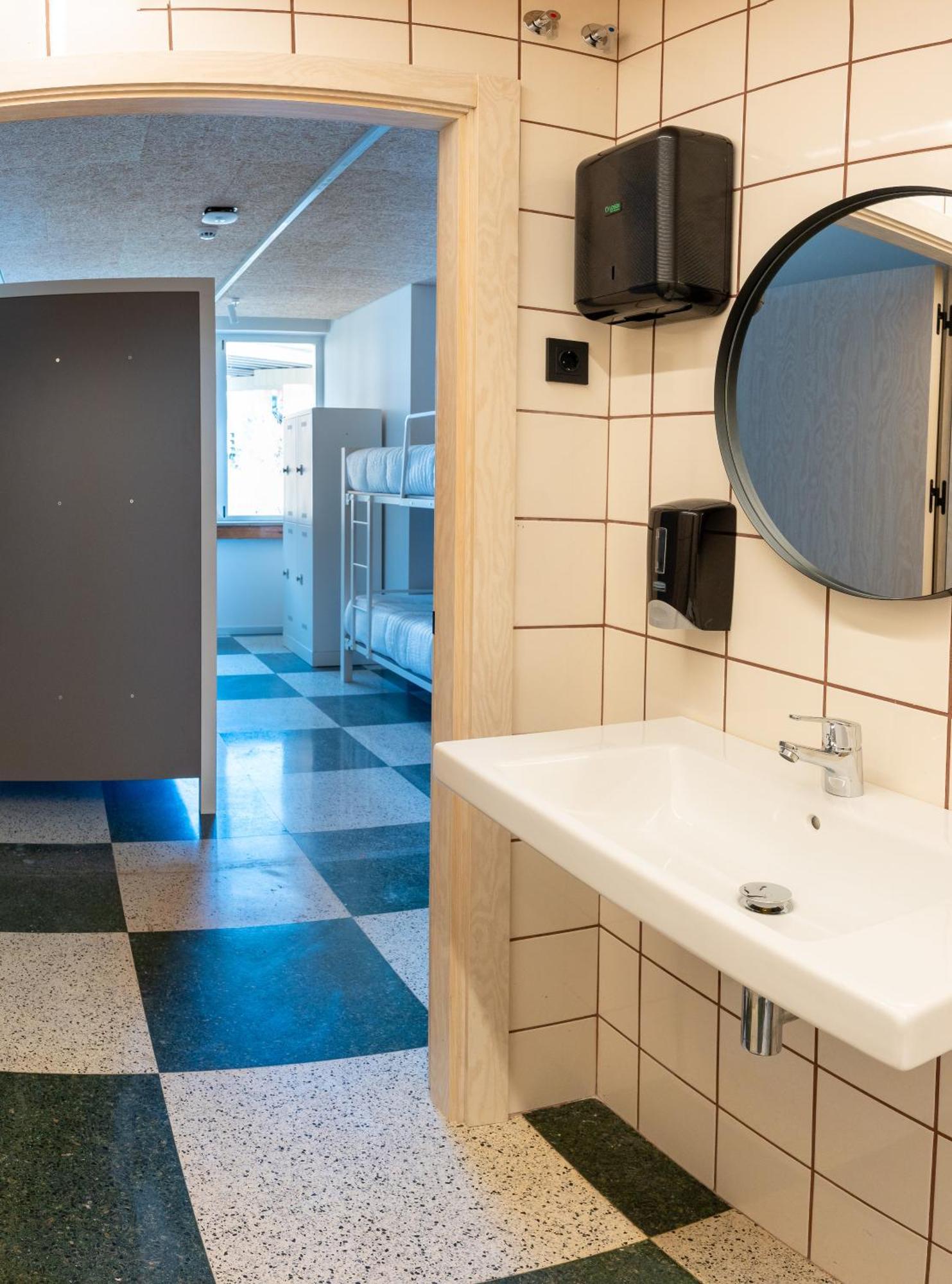 Lamia Bbk Women Hostel-Solo Mujeres Bilbao Eksteriør billede